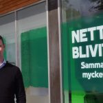 Patrik Levin utanför nya Coop butikerna