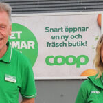 Butikscheferna Claes Wallman och Kim Johansson ser fram mot premiärerna för nya Coop Råtorp och Coop Strand idag-Butiksnytt